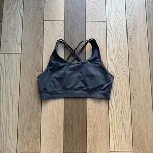 Alphalete Women's Cross-Back Sports Bra